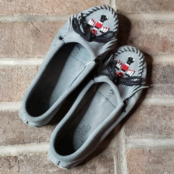 Minnetonka Shoes - Minnetonka Thunderbird Boat Moccasin size 7.5